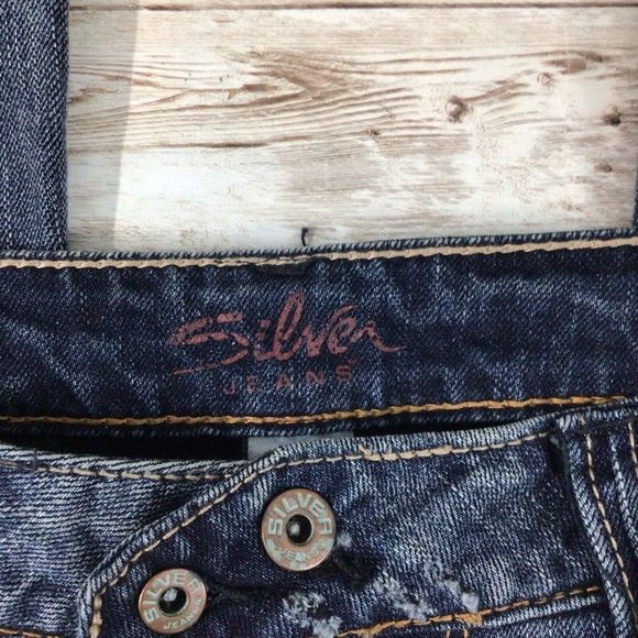 Silver Jeans Dark Wash Flare & Wide Leg Jeans - Picture 3 of 9